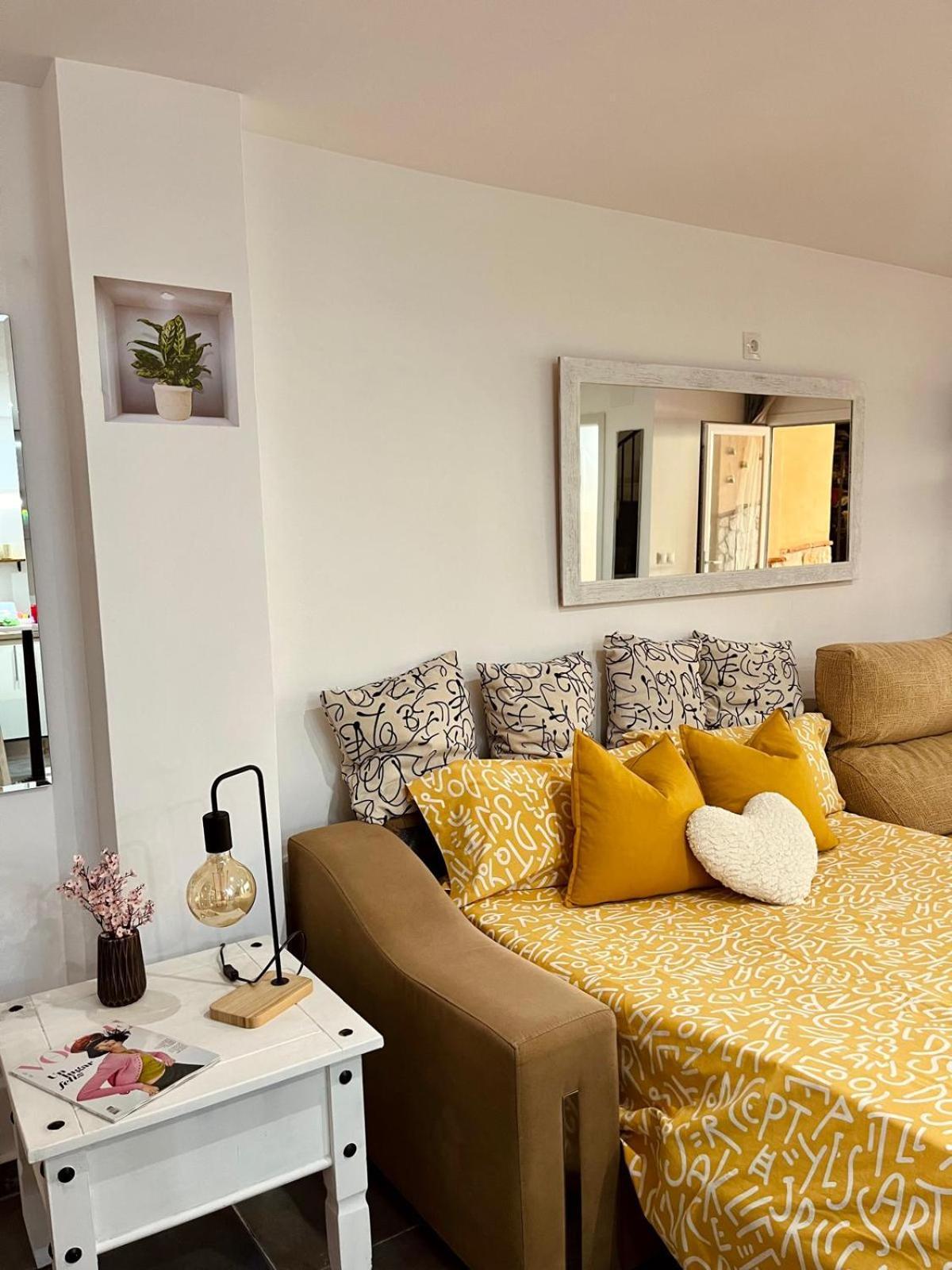 Acogedor Apartamento Loft Alhaurín de la Torre Eksteriør billede